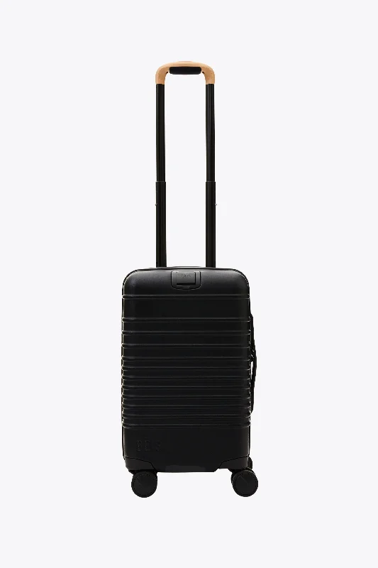 The Small Carry-On Roller in Black